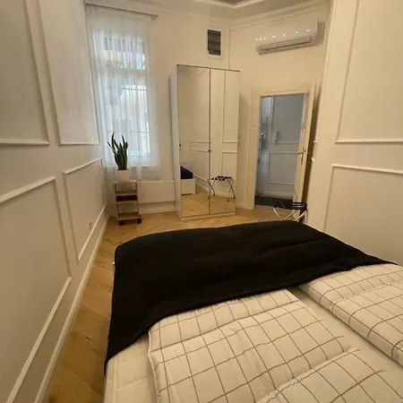 Casa Perla Danube Lägenhet *