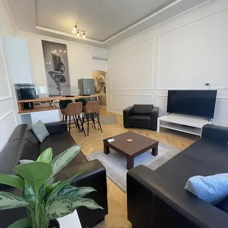 Casa Perla Danube Lägenhet *
